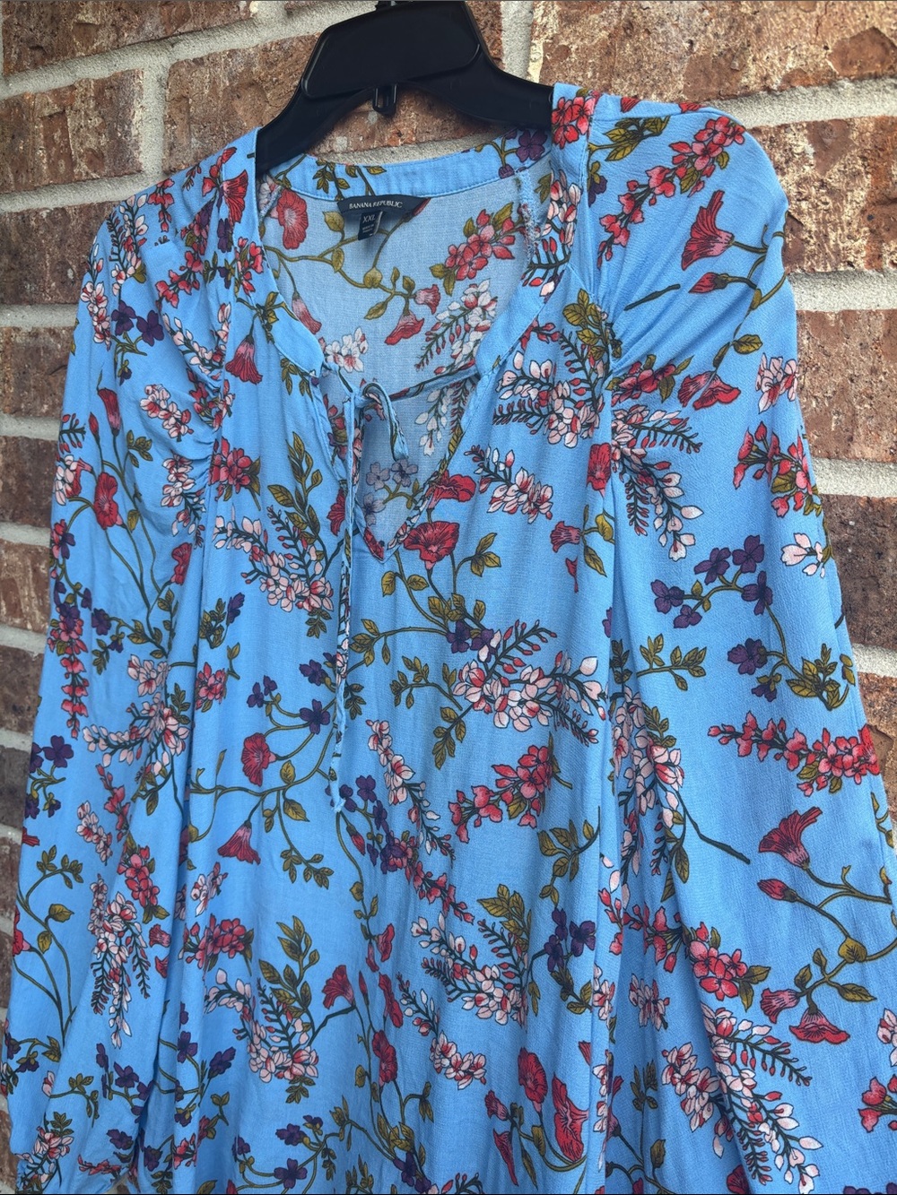 Banana republic Sky Blue Floral Tie-Neck Blouse - Picture 3 of 6